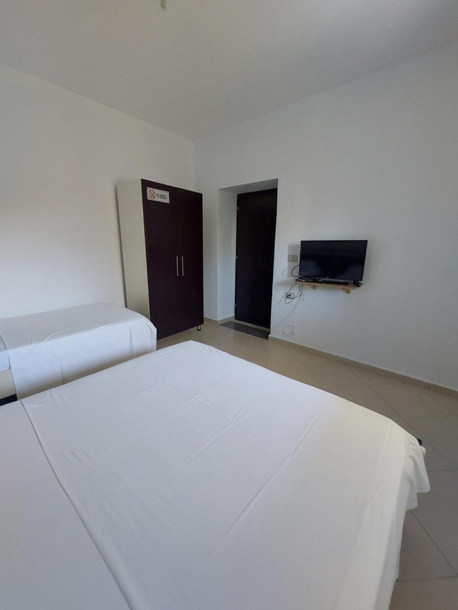 Villa-leandro Hotel *
